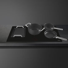 Load image into Gallery viewer, SMEG Classic 5 Zone Induction Cooktop with Touch Control 90cm Straight Edge Black