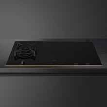 Load image into Gallery viewer, SMEG Dolce Stil Novo Hybrid Cooktop 90cm (1 Wok Gas Burner + 4 Zone Induction)
